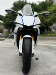 Yamaha R1 2016 Sport Bike - White - 2