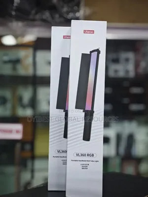 Ulanzi VL360 RGB Hannun Hasken Wuta Mai Ɗauka