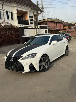 Lexus IS 250 2008 Fari