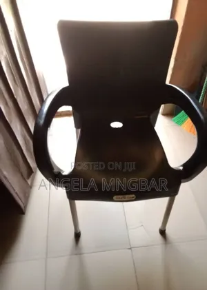 Used Black Spring Chair