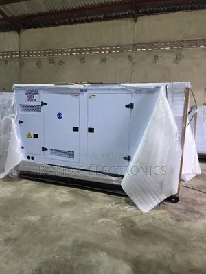 Jirgin Sama mai ƙarfin Perkins 250kVA mai hana amo