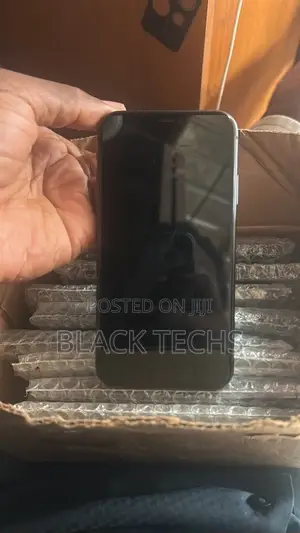 Apple iPhone 11 128GB Baki - Factory Unlocked