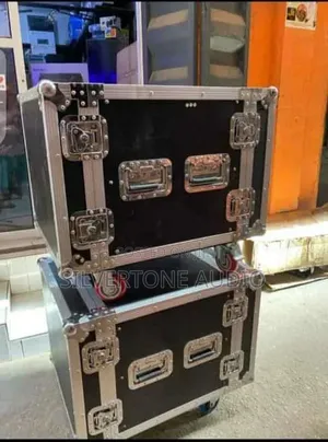 Sabon 12 Unit Amplifier Rack