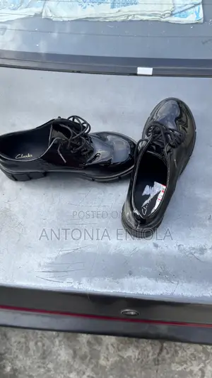 Clarks Black Lace-Up Shoes - Size 38/39