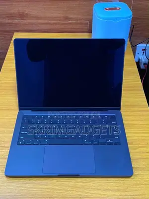 Apple MacBook Pro 2024 M4 16GB RAM 512GB SSD