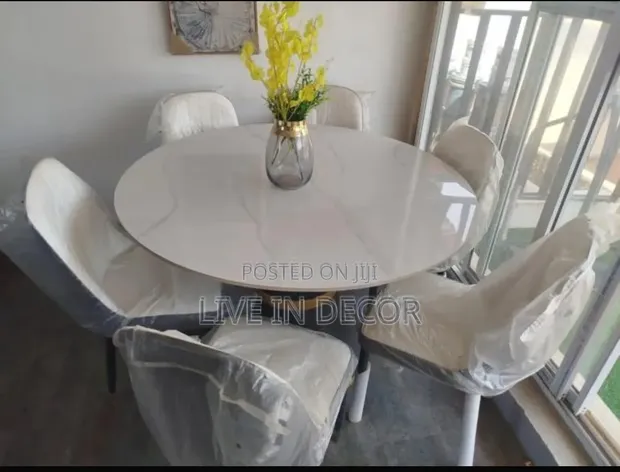 Home Interiors Combo: 5x7 Rug, 6-Seater Dining Set, Flower - 1