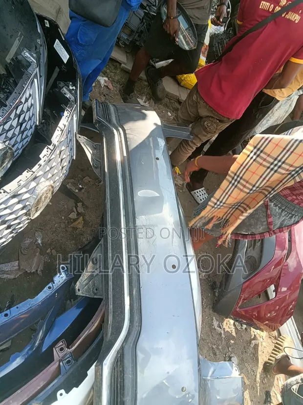 Complete Rear Bumper for Lexus RX 350 Hybrid (2018) - 1