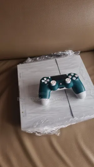 PlayStation 4 Console - Sabon Abu