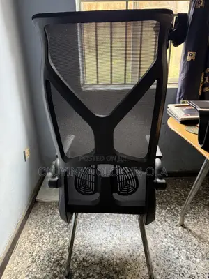 Sauran Sayarwa: Vava Furniture Babban Ofishin Kursiyyi