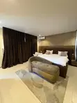 Dakin Studio Mai Dadi don Hayar Gaggawa a Yaba - 1