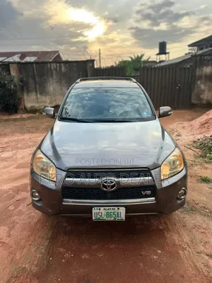 Toyota RAV4 2011 Grey