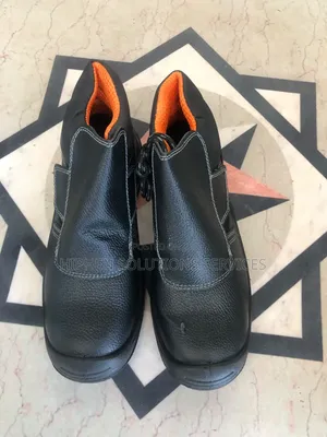 Durable Factory & Warehouse Safety Footwear