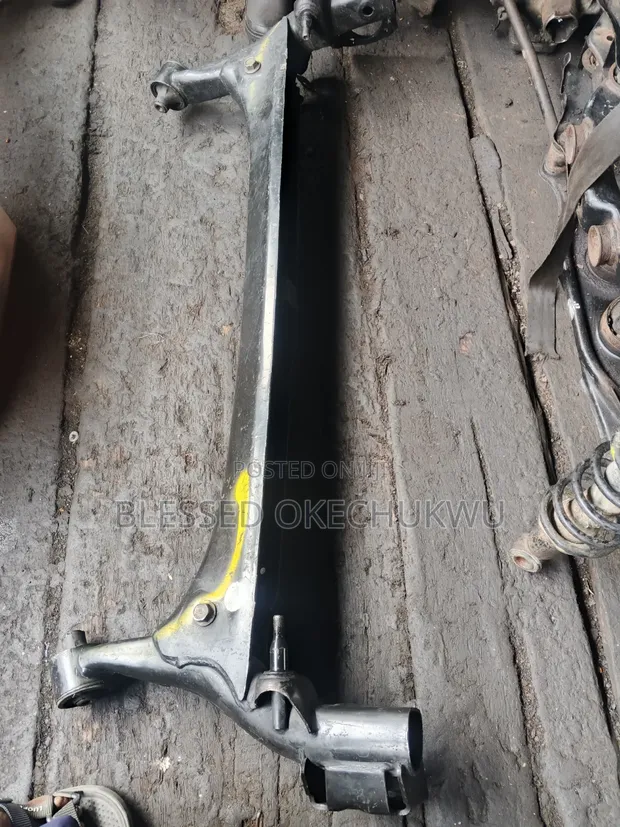 Bayan Beam na Toyota Corolla 2014 - 1