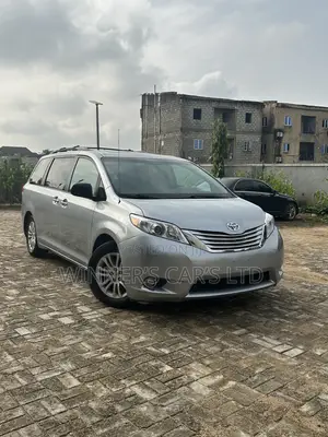 Toyota Sienna XLE 2014 Ja