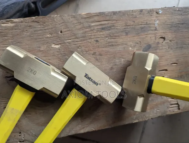 2kg Brass Non-Spark Hammer - 1