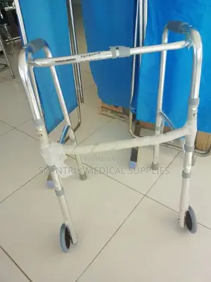 UMEC Walking Frame Da Aka Yi Da Tayi - Sabo