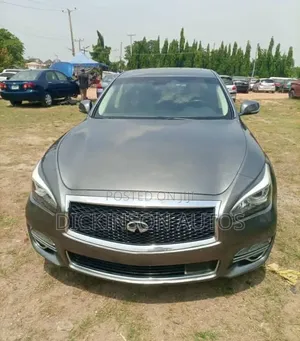 Infiniti Q70 2016 Ja