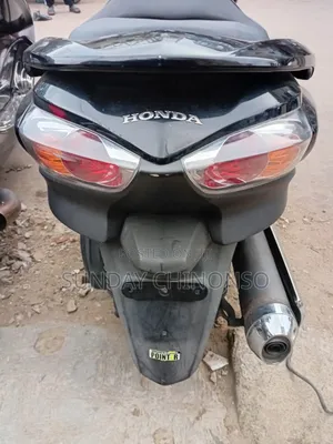 Honda Forza 2021 Baƙar Scooter