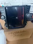 Toyota Highlander Android Tesla System & Car Audio - 1