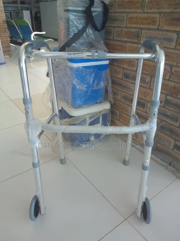 UMEC Walker Mai Tayan Hannu don Kulawar Tsofaffi - 1