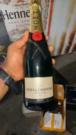 Moët & Chandon Brut Champagne - 1