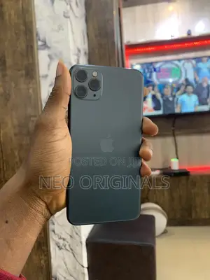 Apple iPhone 11 Pro Max 256GB Blue (UK Amfani)