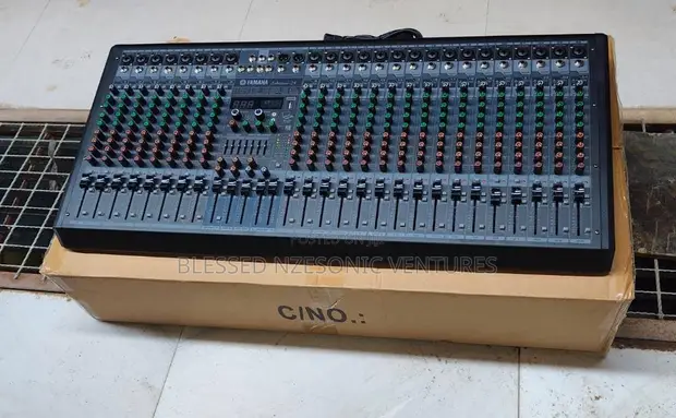Yamaha Selection 24 Channel Mixing Console - 1