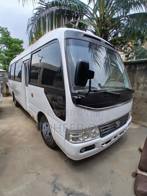 Toyota Coaster 2017 Fari - 1
