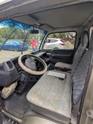 Nissan Truck 2012 Ja