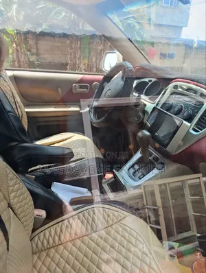 Toyota Highlander 2006 Zinariya