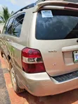 Toyota Highlander 2006 Zinariya - 3