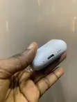 AirPods Pro (3rd Gen) na Asali - An Riga An Yi Amfani Da Su - 4