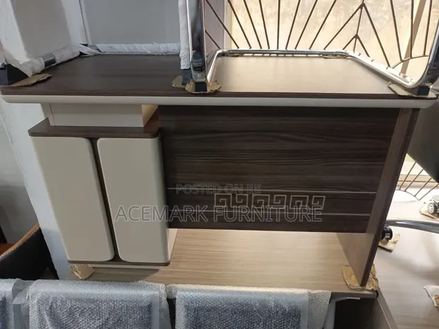 Boss Office Products Executive Table - 1