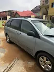 Toyota Sienna CE 2005 Grey - 3