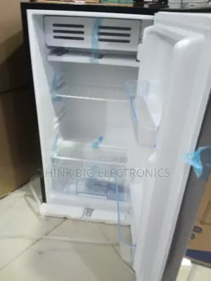 Royal 105L Mini Tabletop Fridge
