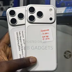 Apple iPhone 17 Pro 256GB Silver (Amfani da Amurka)