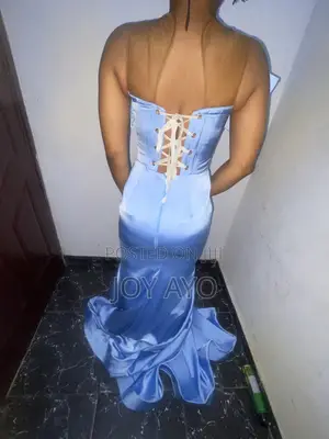 Kyakkyawar Riga Mai Launin Baby Blue don Bikin Birthday