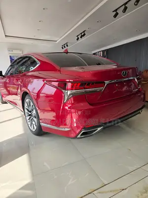 Lexus LS 500 2019 Red
