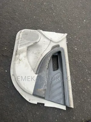Gaban & Bayan Door Mats na Ford Explorer & Taurus (Na Biyu)