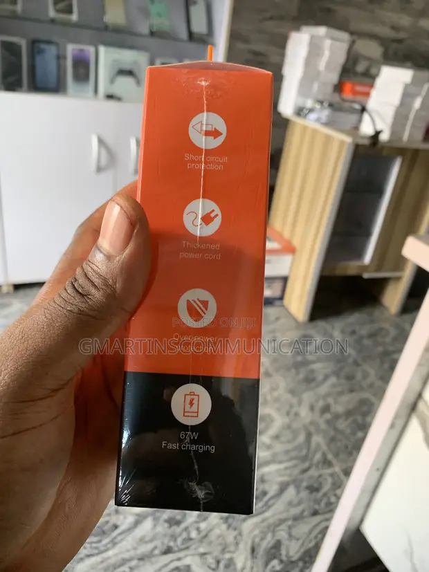 TOPNIC 67W USB-C Fast Charger - 1