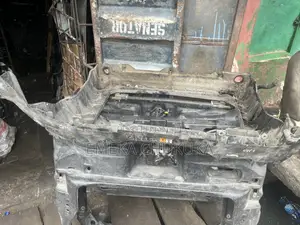 Ford Taurus Front Cut (2011-2013)