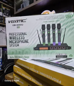 Professional Wireless Microphone System - 300m Range