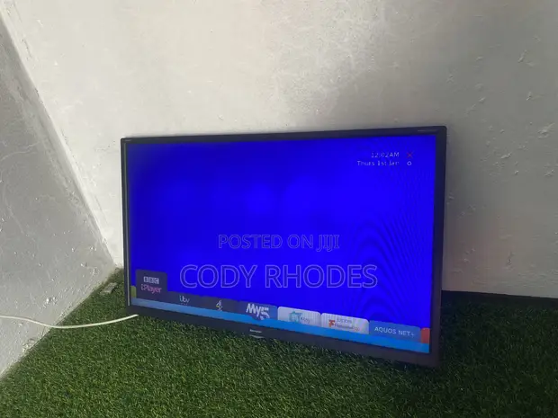 Sharp 32-inch Smart TV (Used) - 1