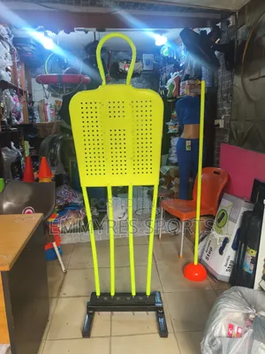 Football Free-Kick Standing Mannequin for Training