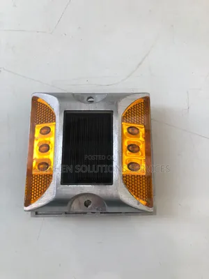 Reflective Road Lane Marker Studs for Night Driving