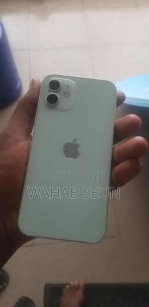 Apple iPhone 12 64GB Green