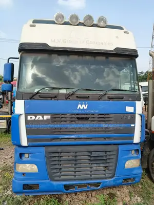 DAF 95XF Trailer Head Unit - 2004