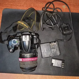 Nikon D5000 DSLR Kamara