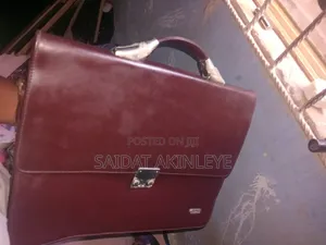 Mei Brown Leather Briefcase da Smart Lock