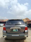 Toyota Highlander Base 2010 Gray - 2